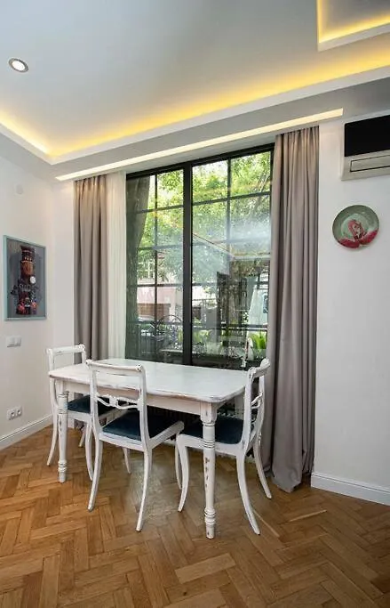 Charming Little Brick House In Tbilisi - By Wehost Villa Georgia